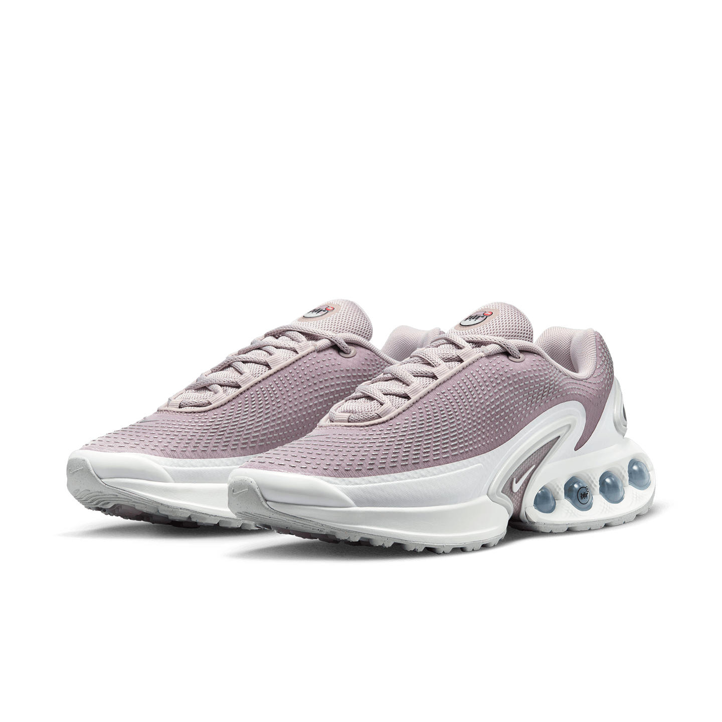 Shoe model in Platinum Violet color